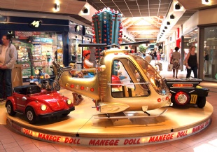 Manège Doll 2000 du Centre Commercial Ollioules Toulon Ouest